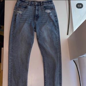 American Eagle mom jeans